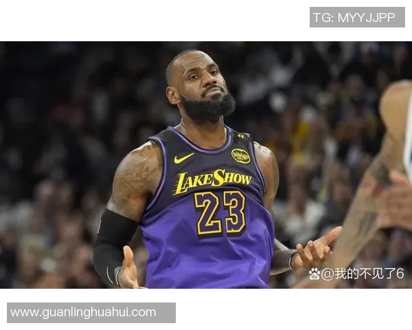 篮球明星利的传奇之路与奋斗精神激励年轻一代追逐梦想